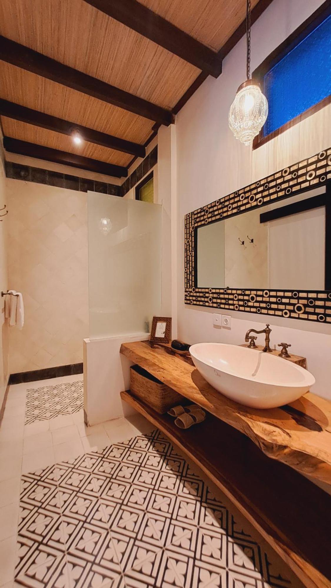 Ayu Dira Heritage House อูบุด ภายนอก รูปภาพ