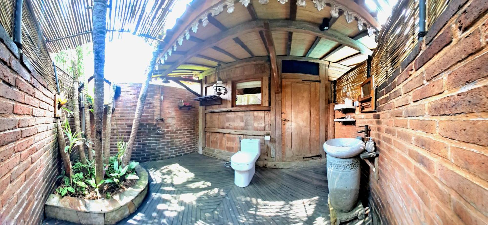 Ayu Dira Heritage House อูบุด ภายนอก รูปภาพ